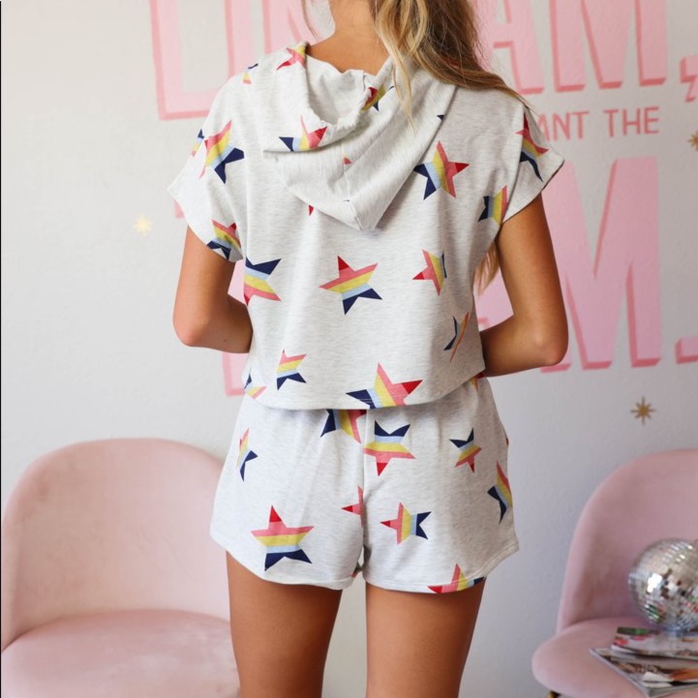 NEW super cute crop hoodie with matching shorts L